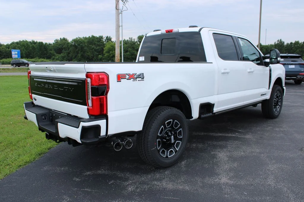 New 2026 Star White Metallic Tri-Coat Ford F-250® Platinum® image 14