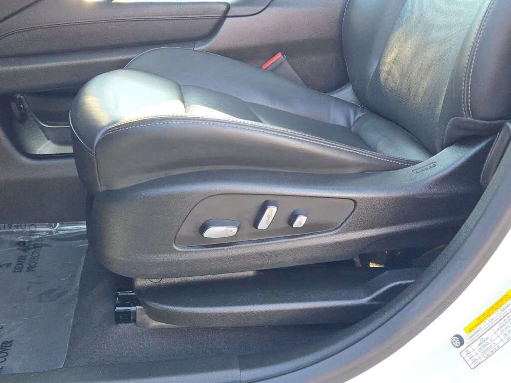 Used 2024 White Cadillac Sport image 23
