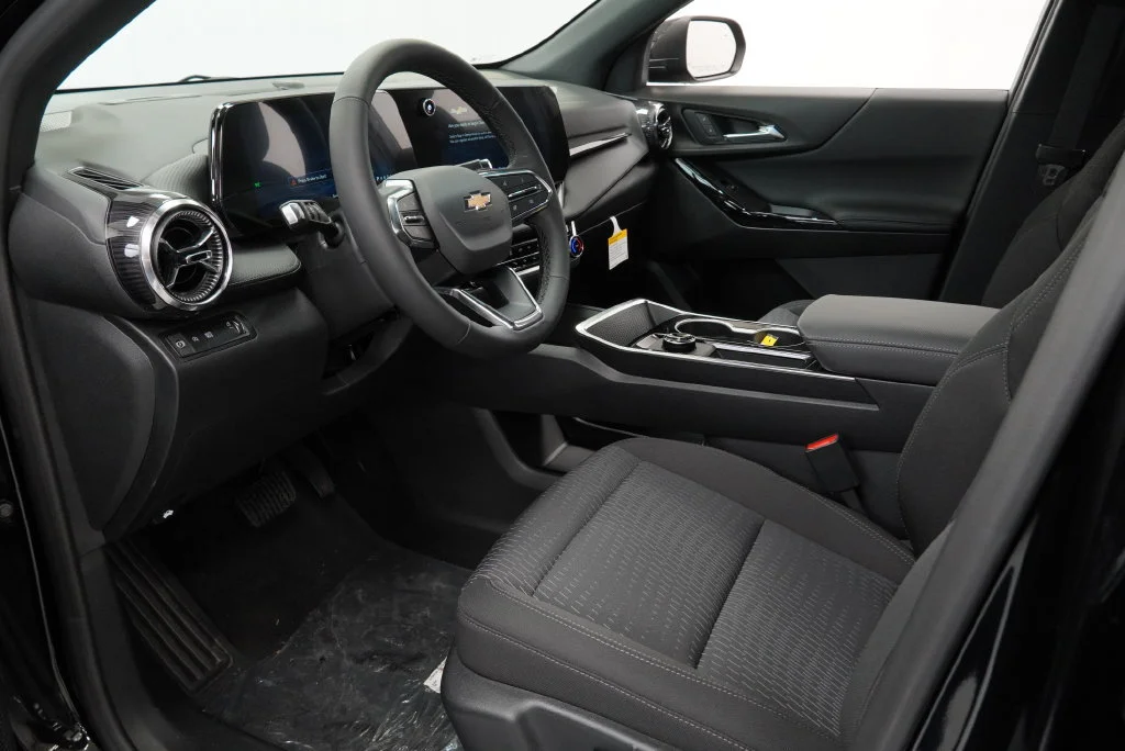 New 2027 Mosaic Black Metallic Chevrolet LT image 12
