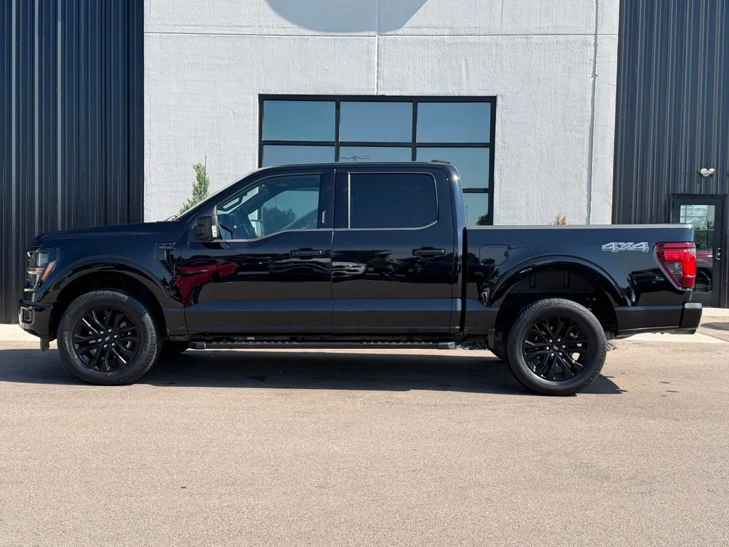 Used 2024 Black Ford XLT image 2
