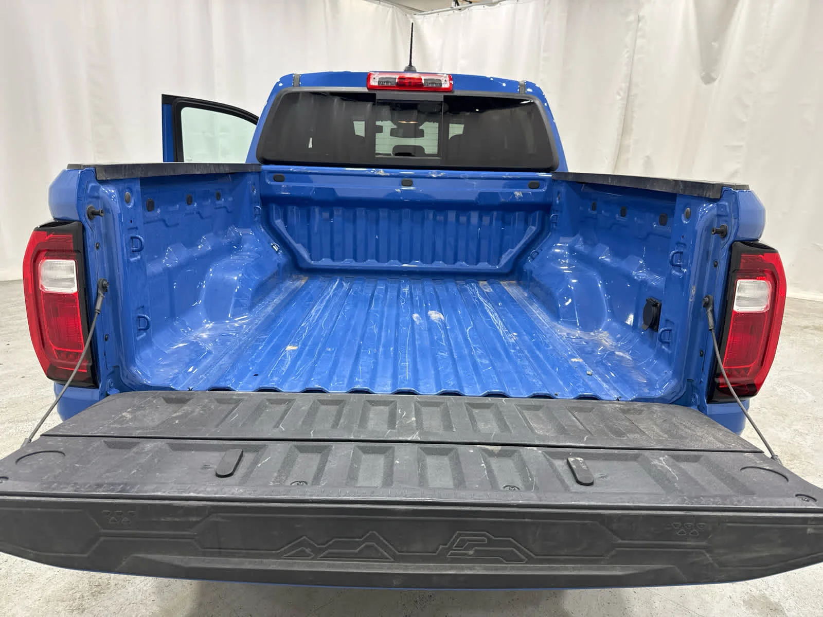 Certified Used 2026 Rapids Metallic GMC Elevation image 14