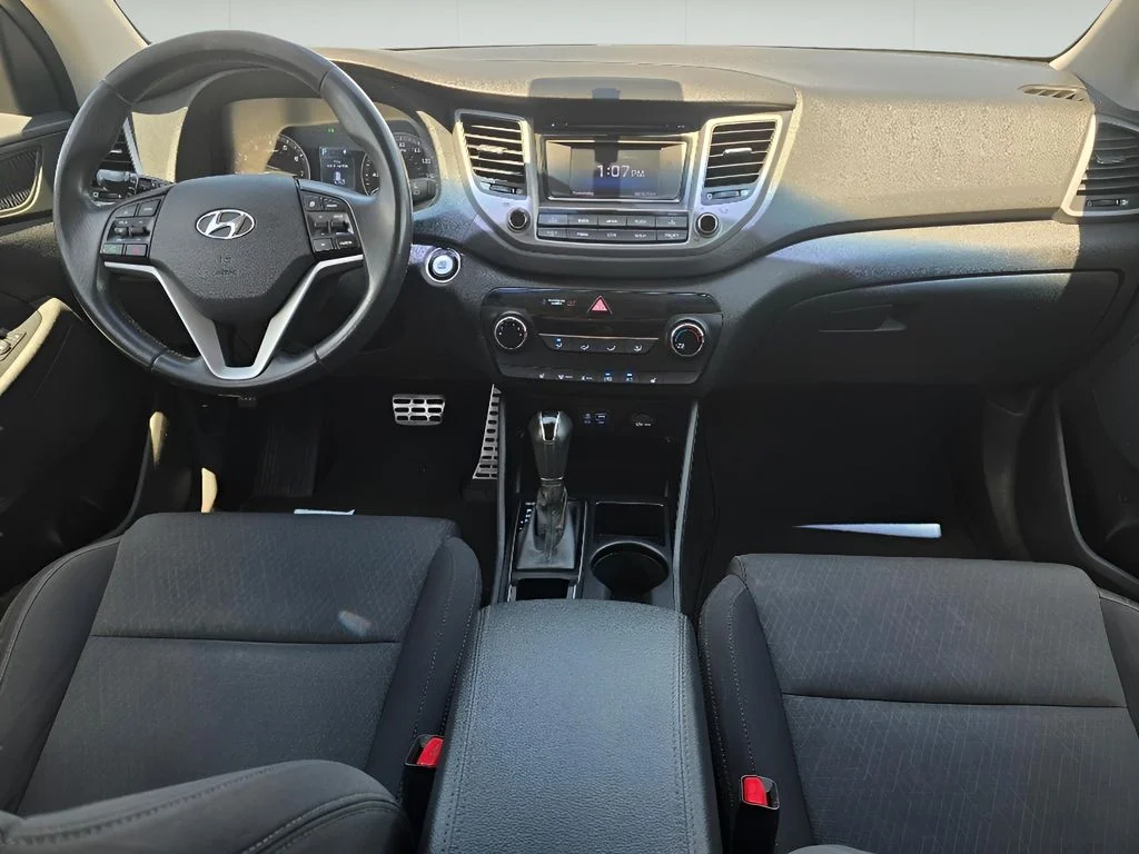 Used 2017 Black Noir Pearl Hyundai Night image 24