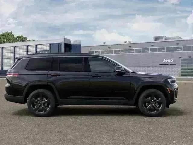 New 2027 High-Gloss Black Paint Jeep Limited image 24