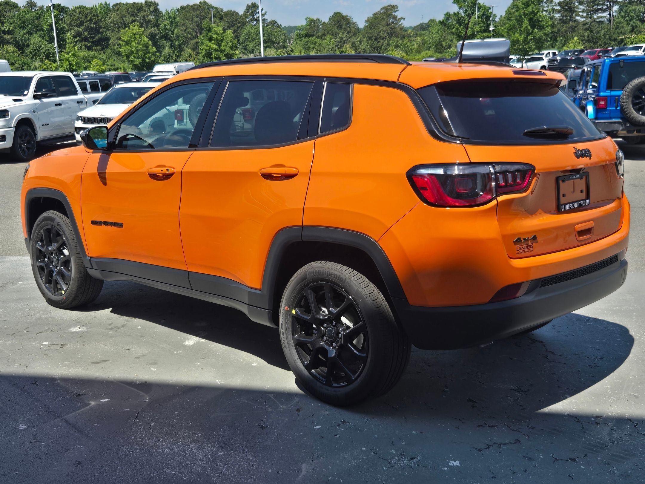 New 2026 Joose Exterior Paint Jeep Latitude image 5
