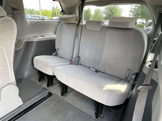 Used 2017 Gray Toyota LE image 10