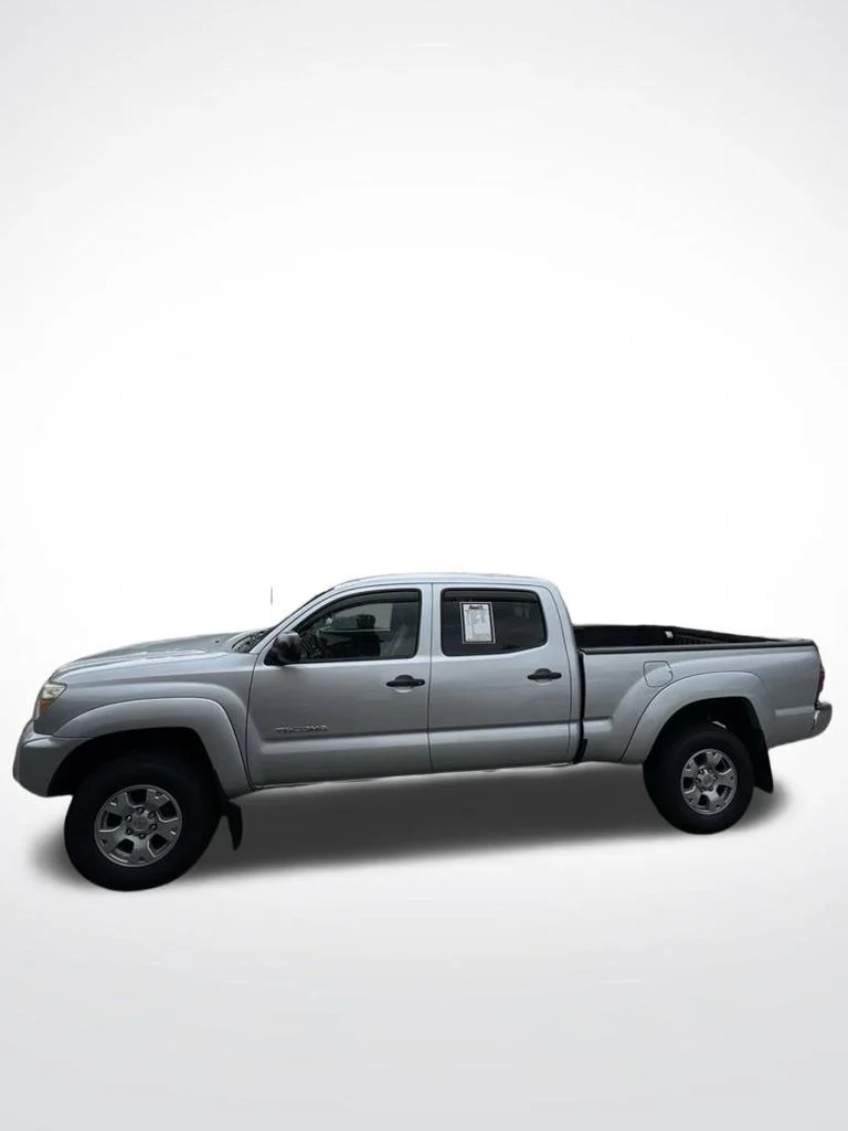 Used 2013 Silver Toyota Base image 2