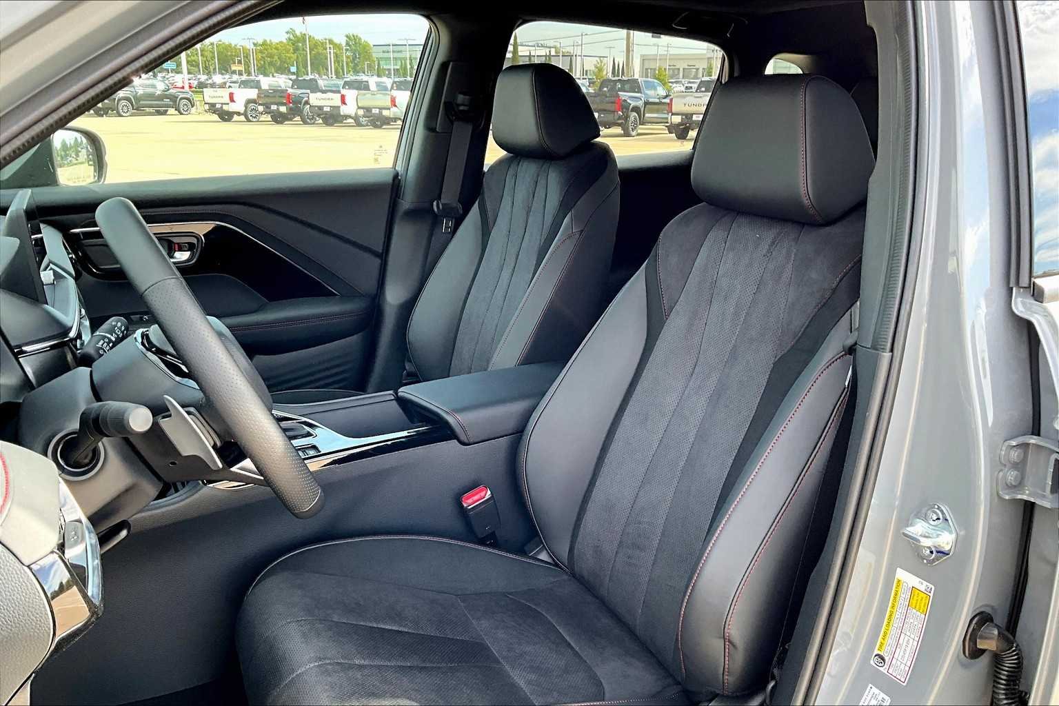 Used 2025 Urban Gray Pearl Acura w/A-Spec Package image 9