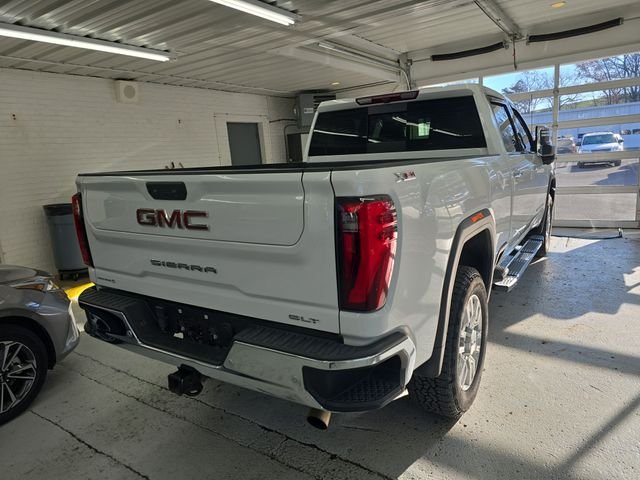 Used 2024 White GMC SLT image 5