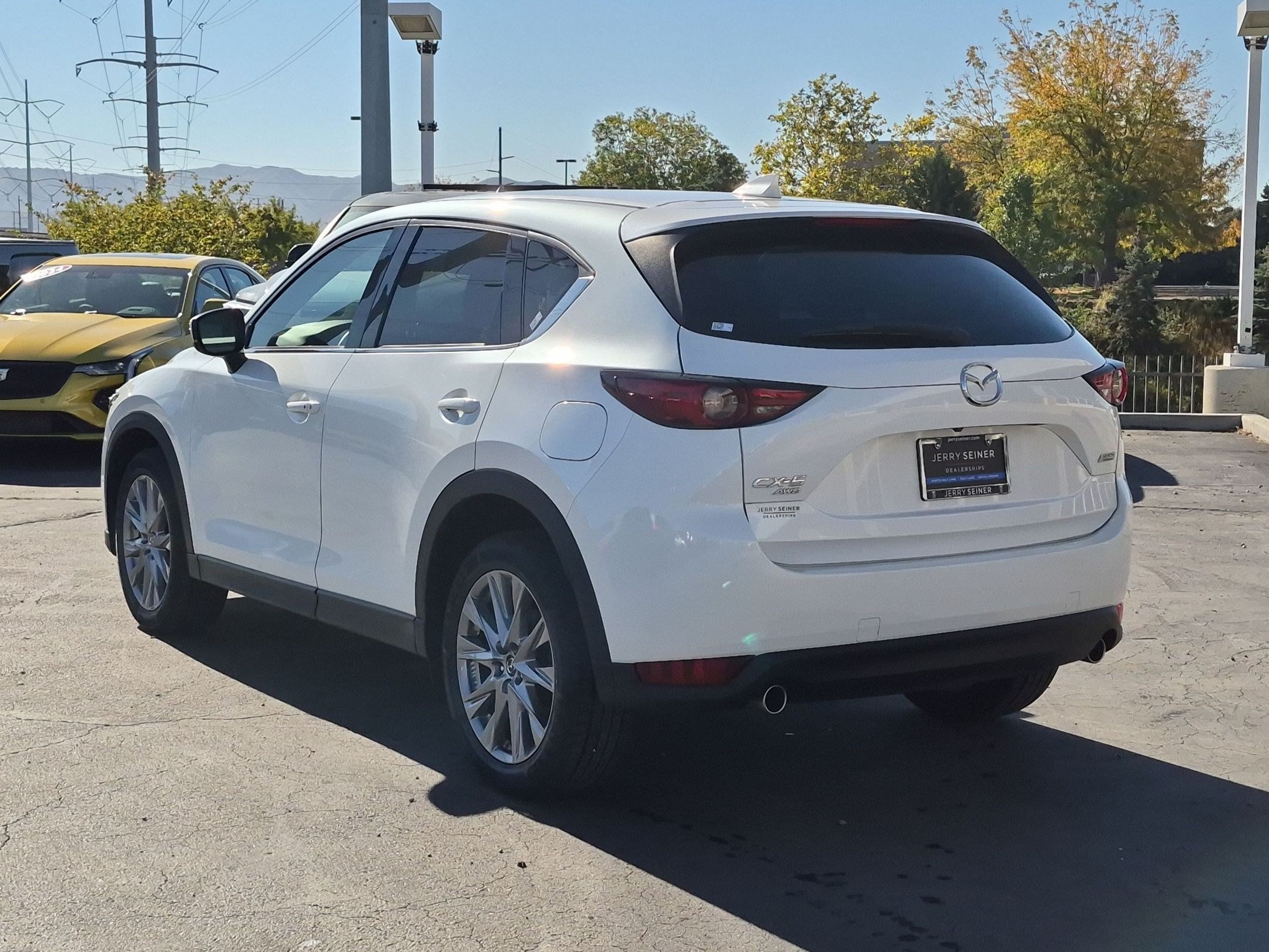 Certified Used 2019 Snowflake White Pearl Mica Mazda Grand Touring image 4