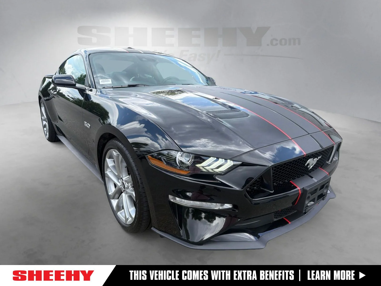 Used 2021  Ford GT Premium image 1