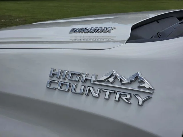 Used 2025 Beige Chevrolet High Country image 10