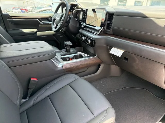 2026 GMC Sierra 1500 SLT - Photo 21