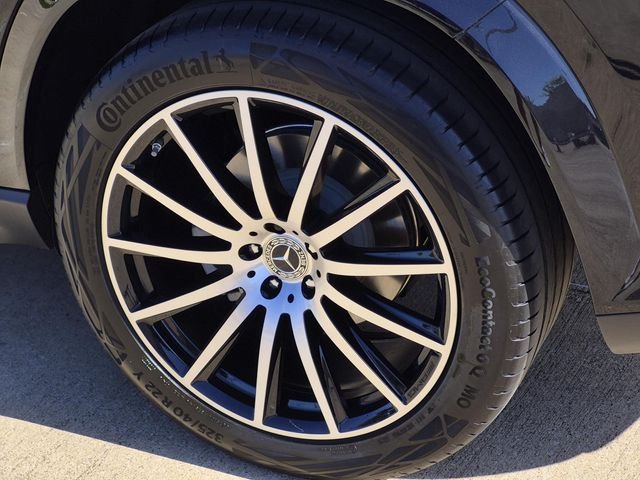 Certified Used 2025 Obsidian Black Metallic Mercedes-Benz GLS 580 image 8