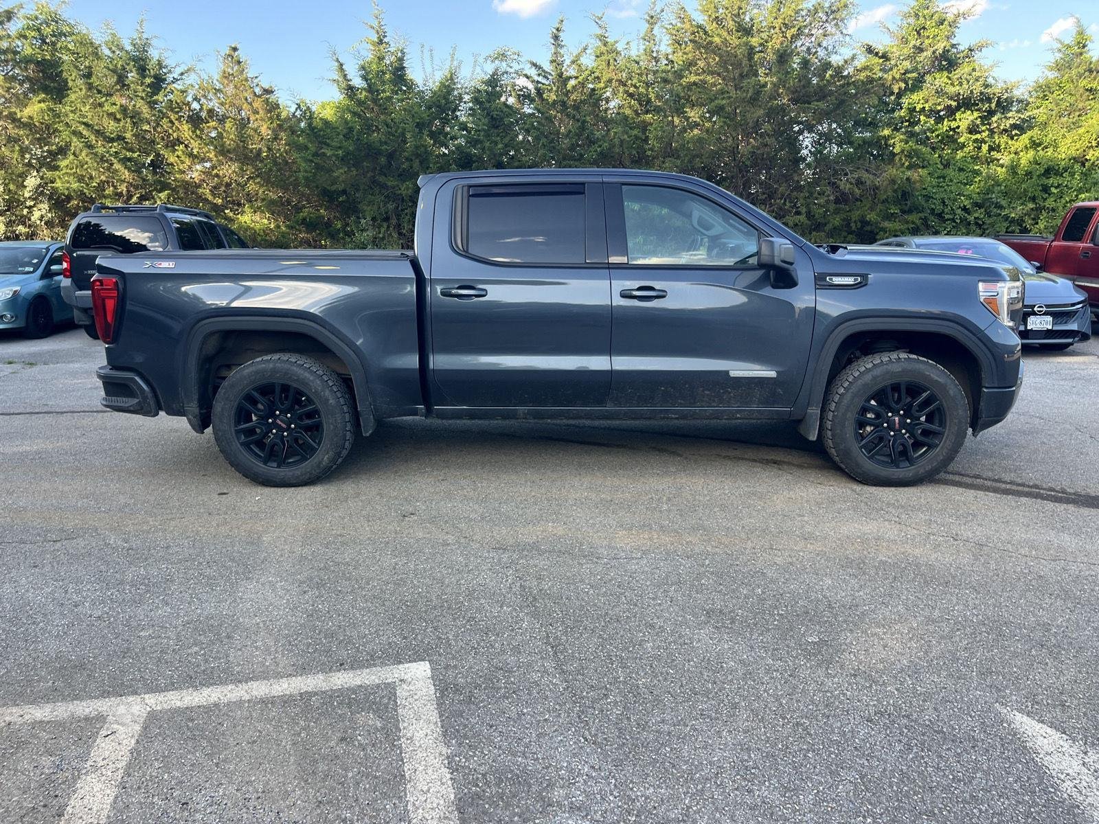 Used 2021 Dark Sky Metallic GMC Elevation image 8