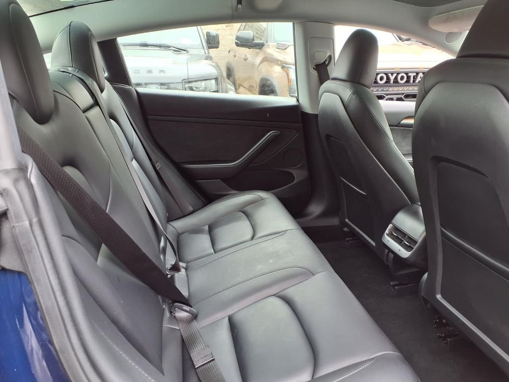 Used 2023  Tesla SR Plus image 19