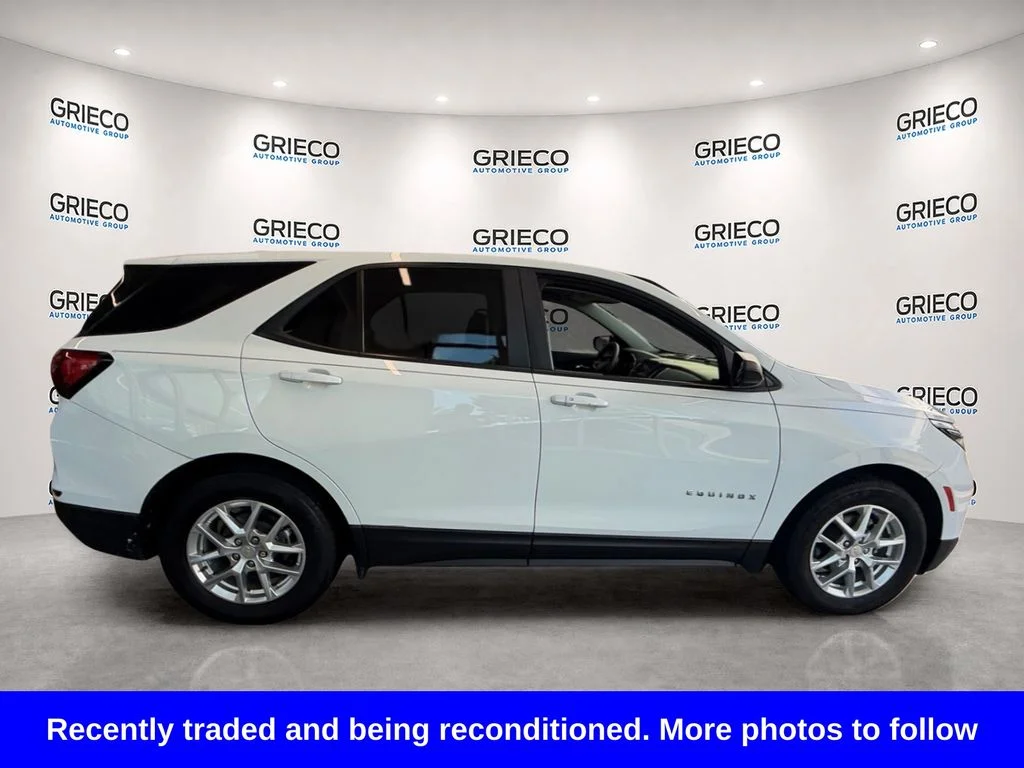 Used 2022 White Chevrolet LS image 7