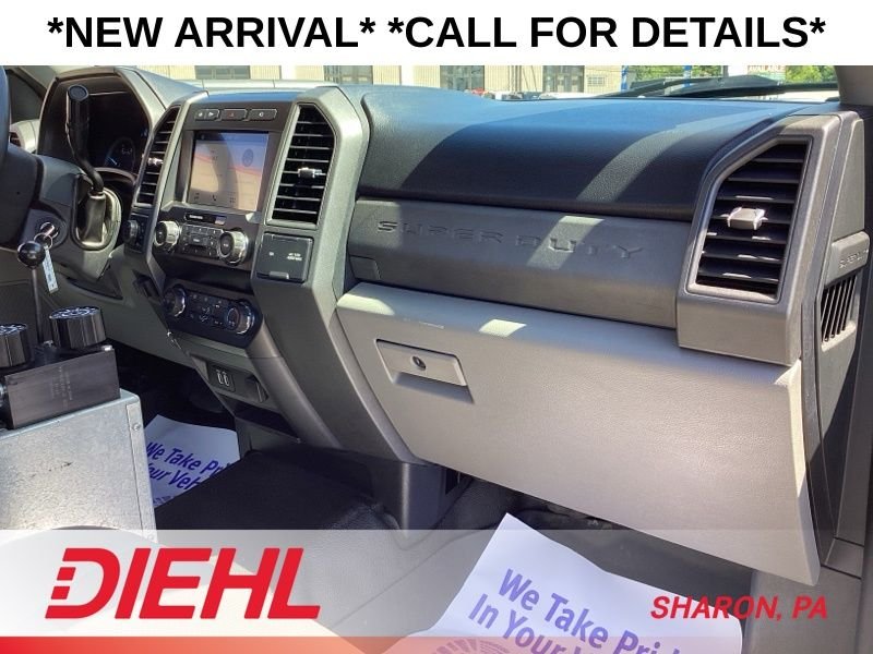 Used 2019 White Ford XL image 18