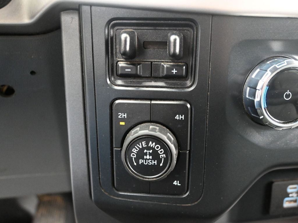 Used 2022 White Ford XLT image 27