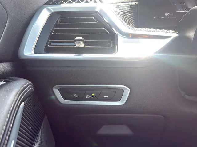 Used 2024 Gray BMW M60i image 25