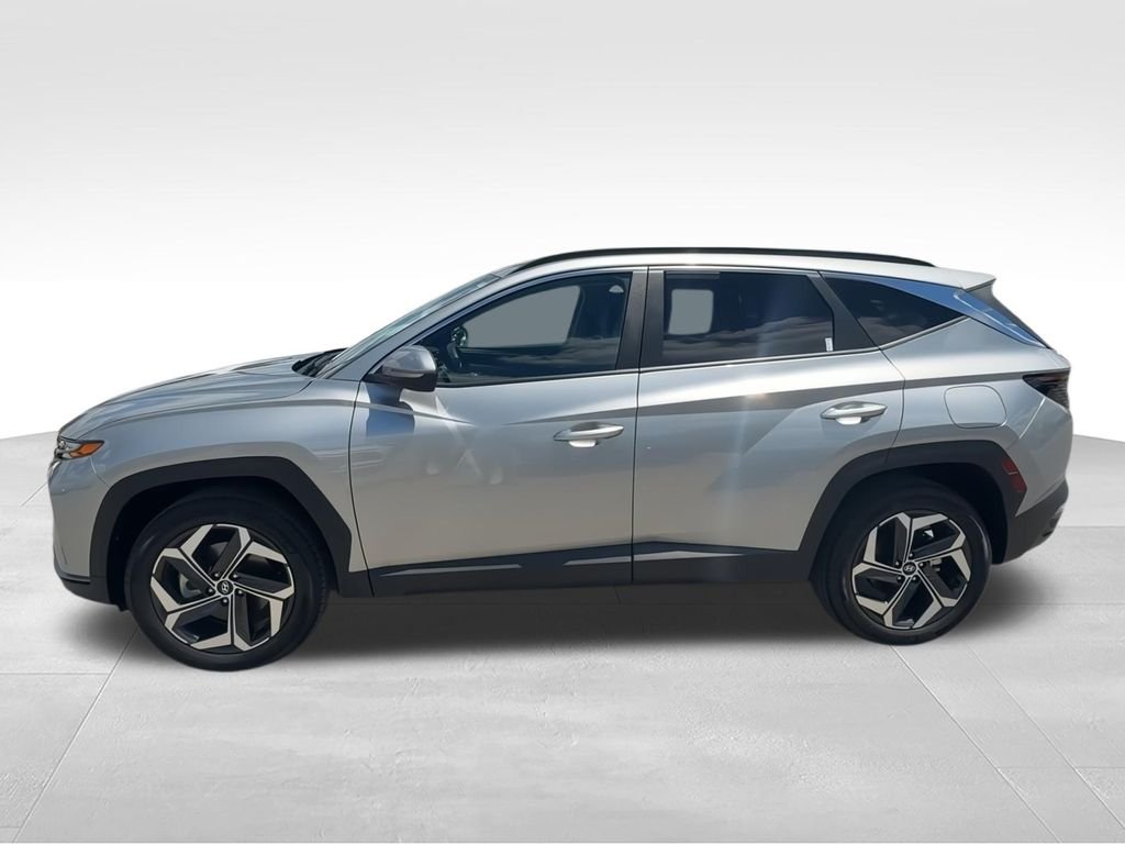 Used 2023 Silver Hyundai SEL image 5