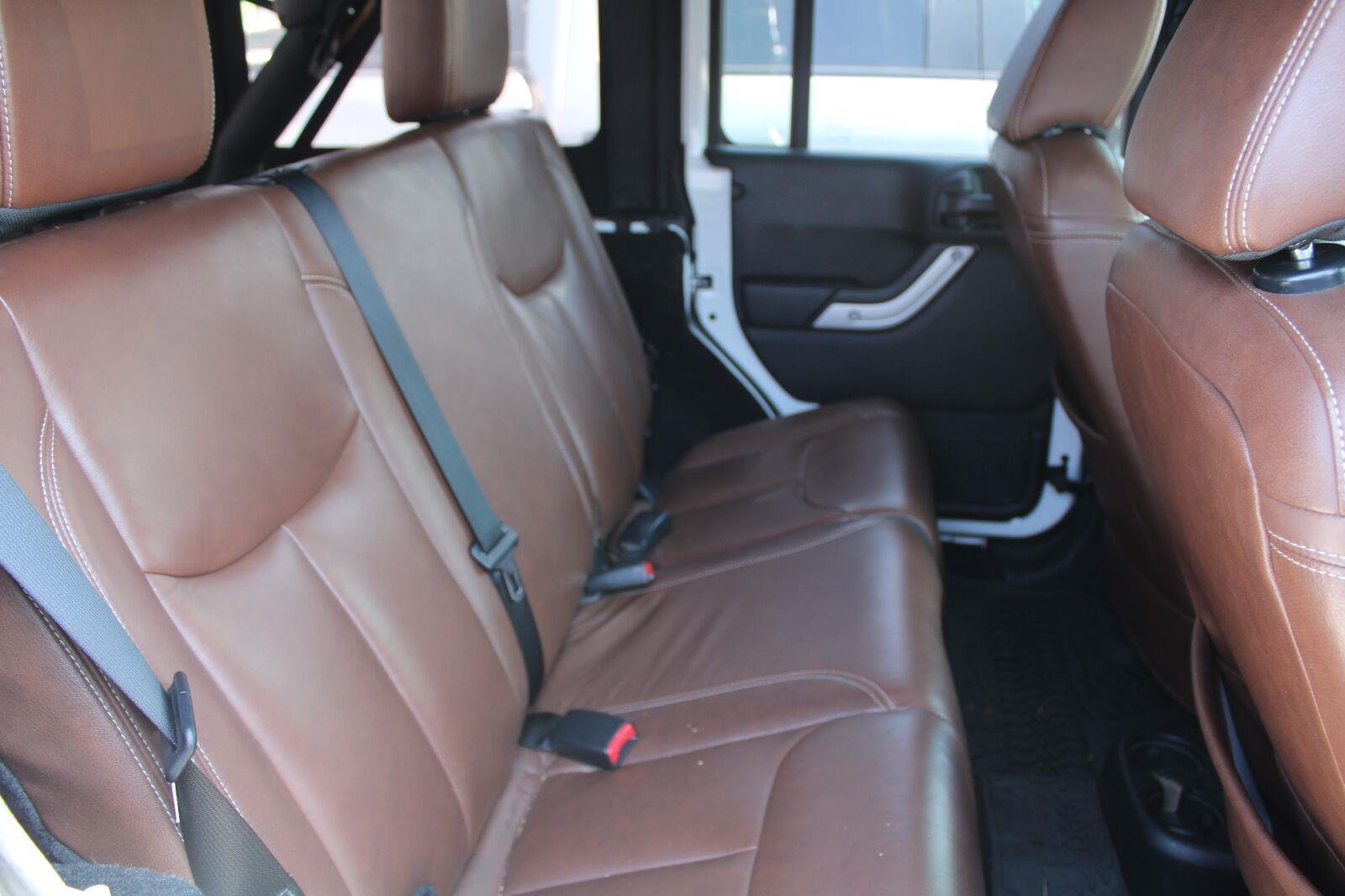Used 2017 Bright White Clearcoat Jeep Sahara image 5