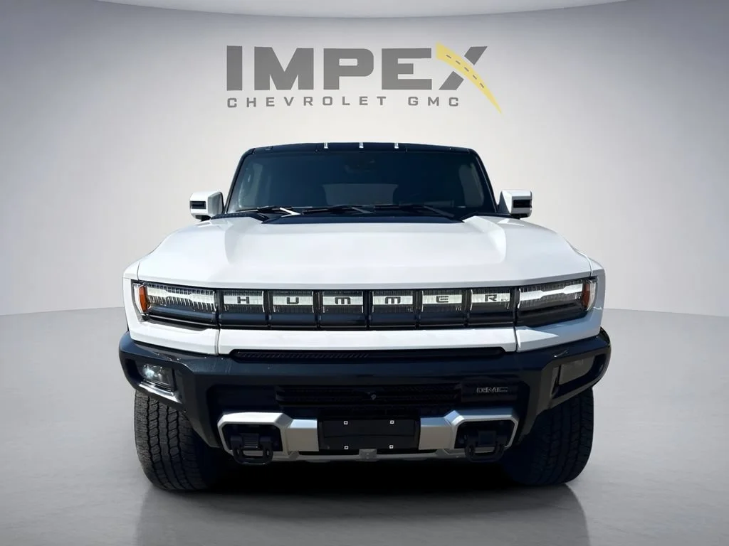 Used 2025 Interstellar White GMC 2X image 8