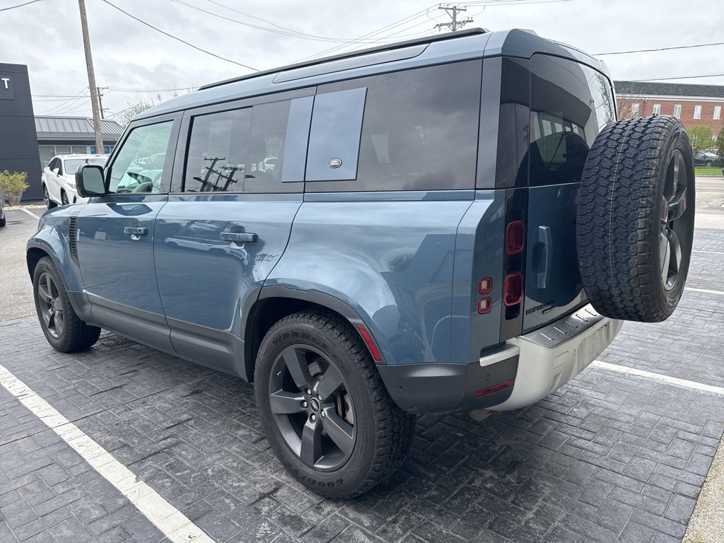 Certified Used 2020 Blue Land Rover HSE image 3