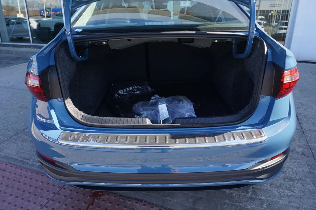 New 2026 Blue Volkswagen 1.5T SE image 23