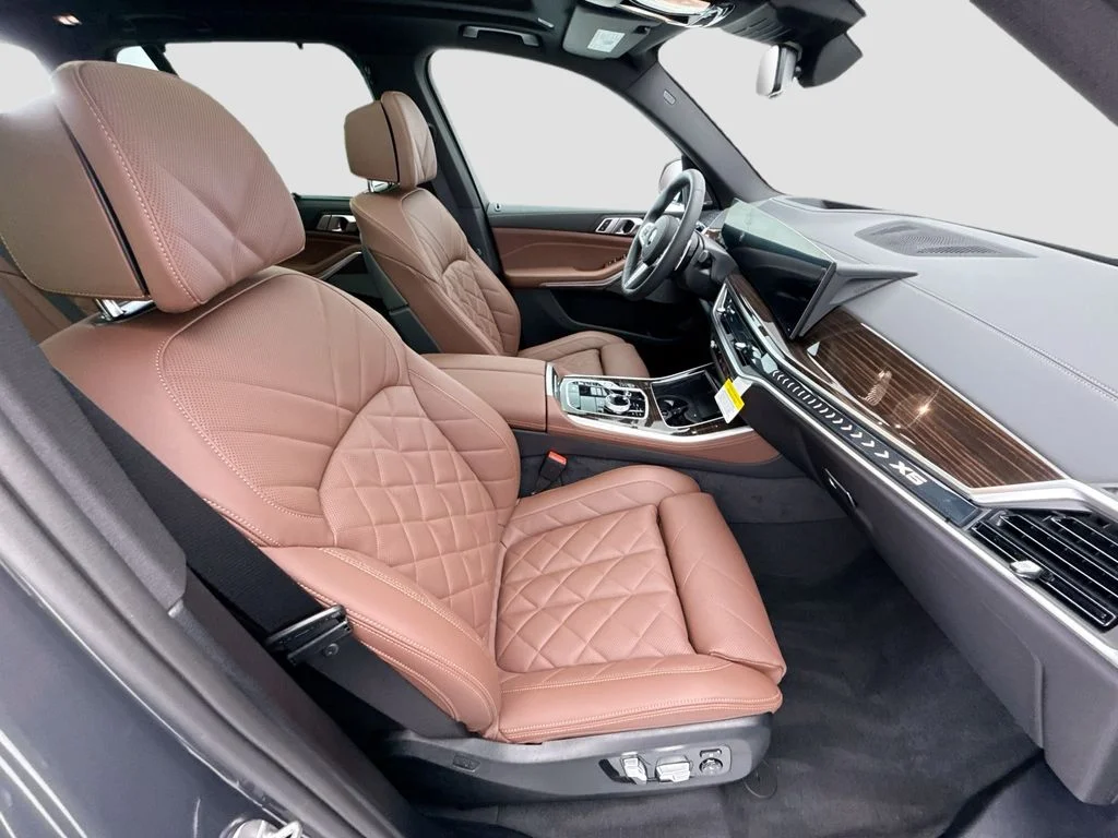 New 2026 Gray BMW xDrive40i image 19