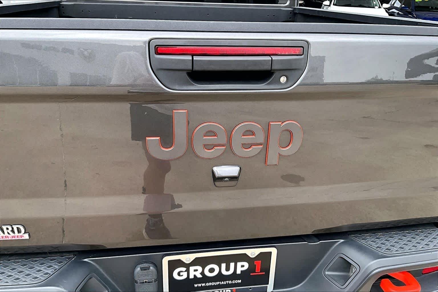 Used 2023 Granite Crystal Metallic Clearcoat Jeep Mojave image 27
