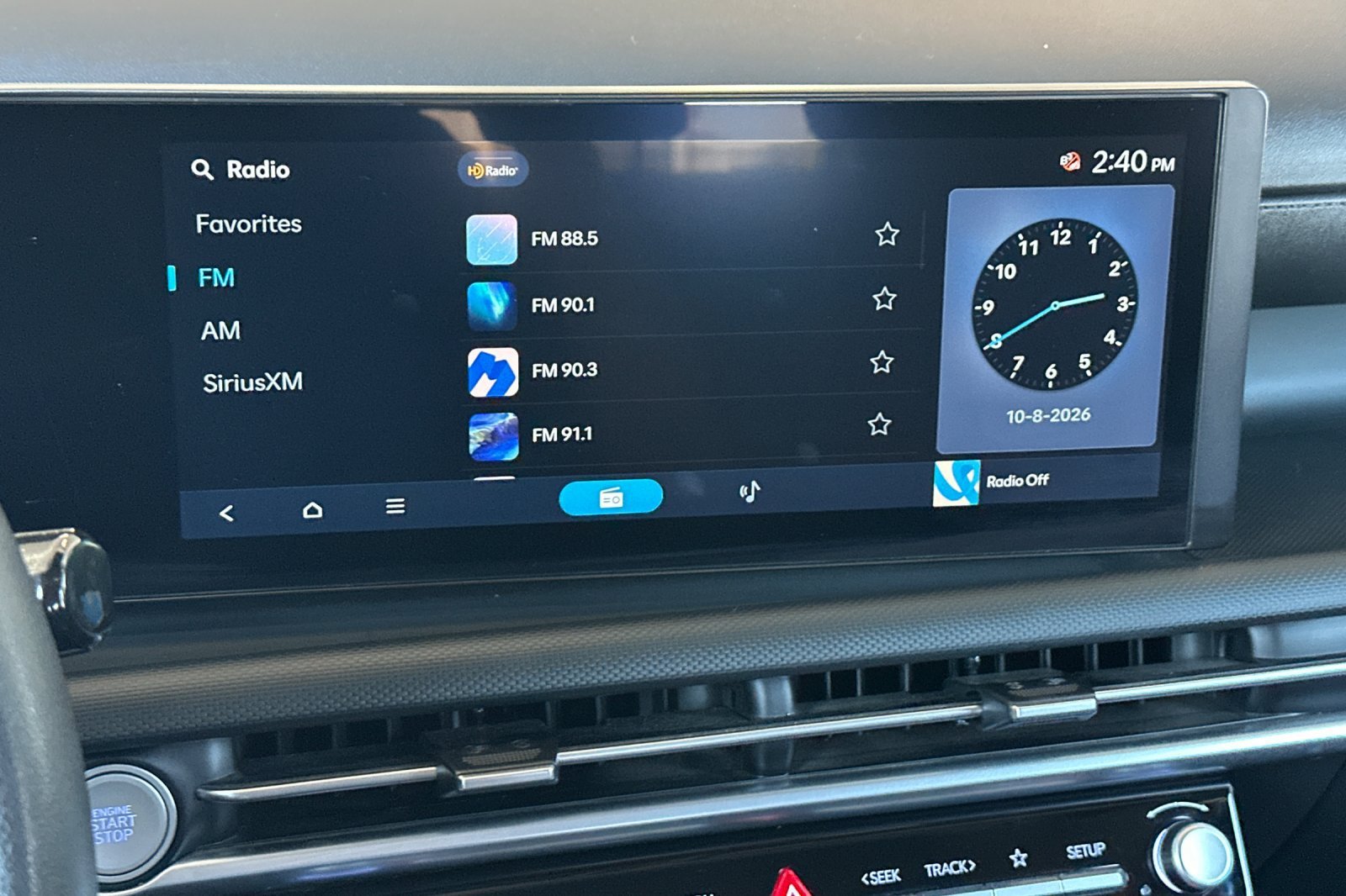 Used 2025 Black Hyundai SEL image 19