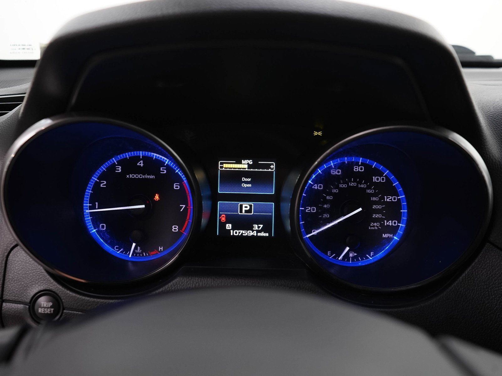 Used 2016 Crystal White Pearl Subaru 2.5i Premium image 27