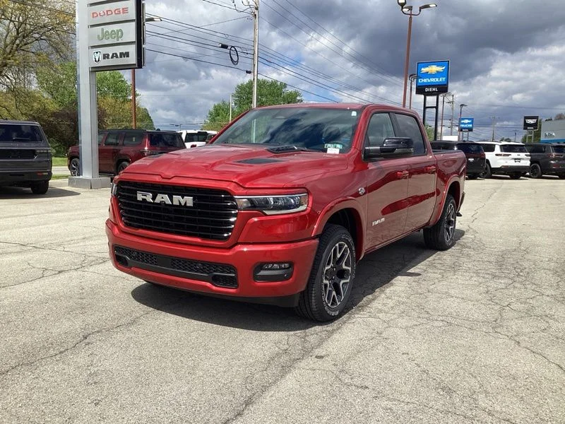 New 2026 Molten Red Pearl-Coat Exterior Paint RAM Laramie image 3