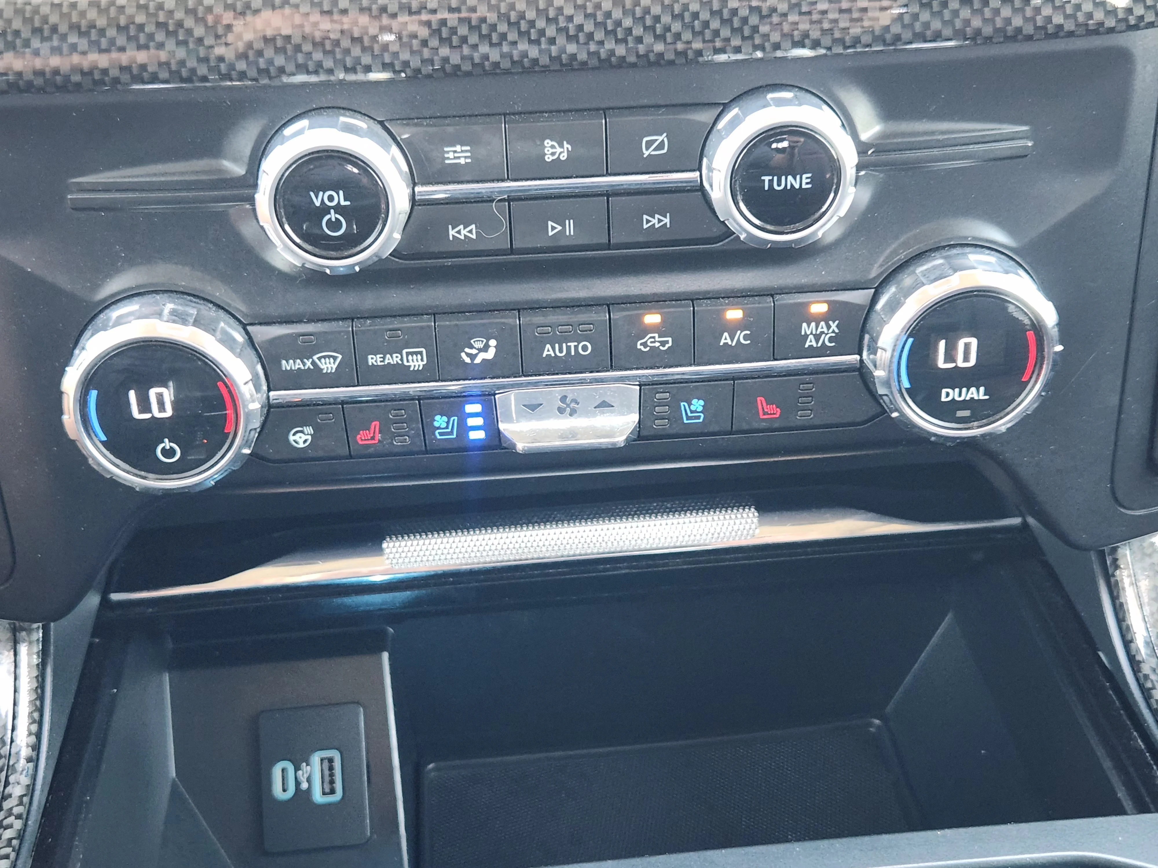 Used 2021  Ford Lariat Shelby Off-Road image 19