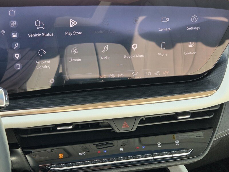 Used 2024 White Frost BUICK AWD 4DR AVENIR image 25