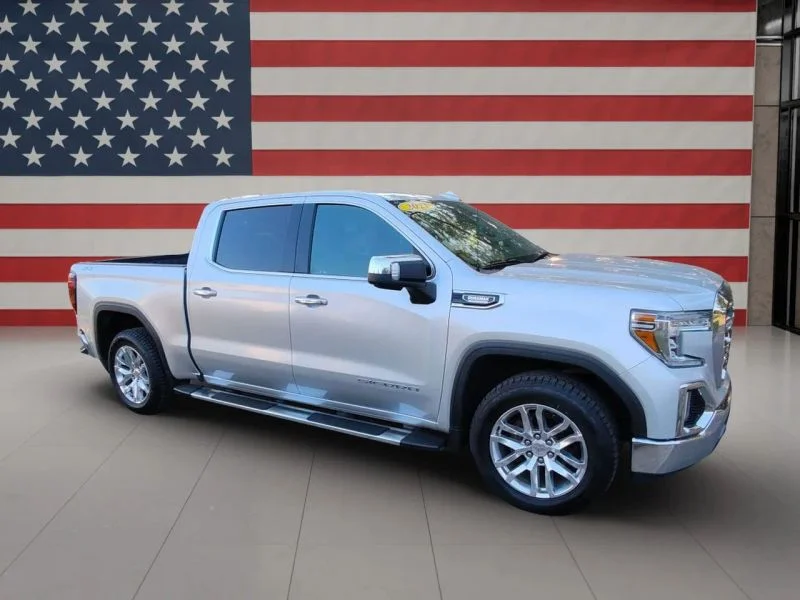 Used 2021 Silver GMC SLT Pickup 4D 5 3/4 ft image 18