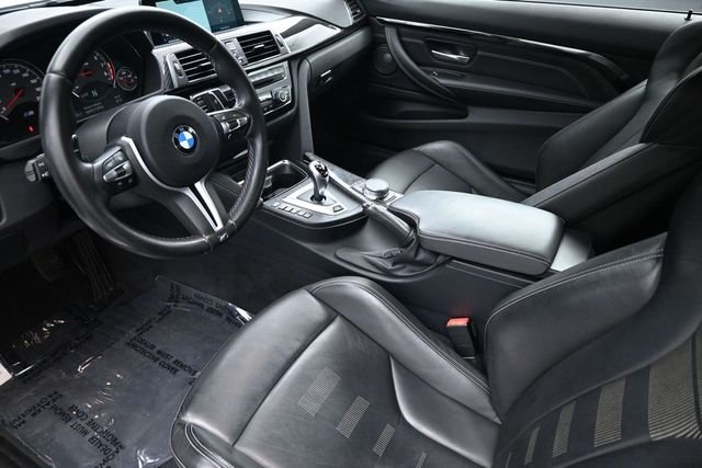 Used 2018 White BMW Base image 19