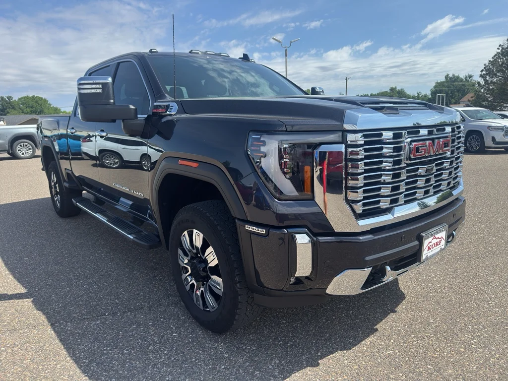 Used 2024 Titanium Rush Metallic GMC Denali image 4