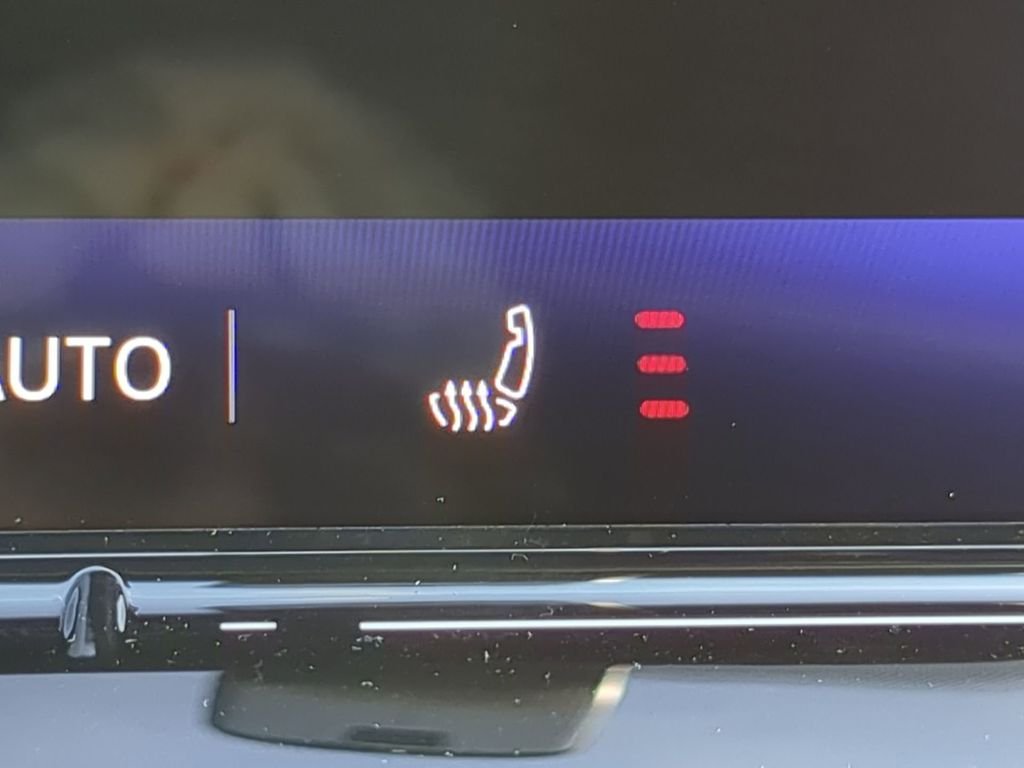 New 2026 White/off-white Volkswagen 2.0T SE R-Line Black image 25