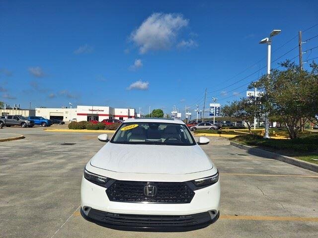 Used 2023 Platinum White Pearl Honda Touring image 8