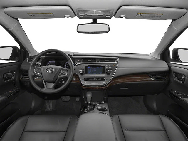 Used 2013 Classic Silver Metallic Toyota XLE image 10