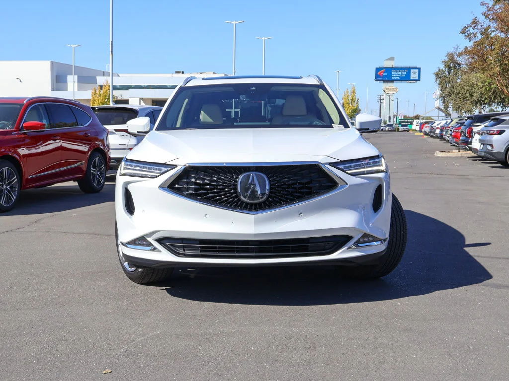 Used 2023 Platinum White Pearl Acura Advance image 2