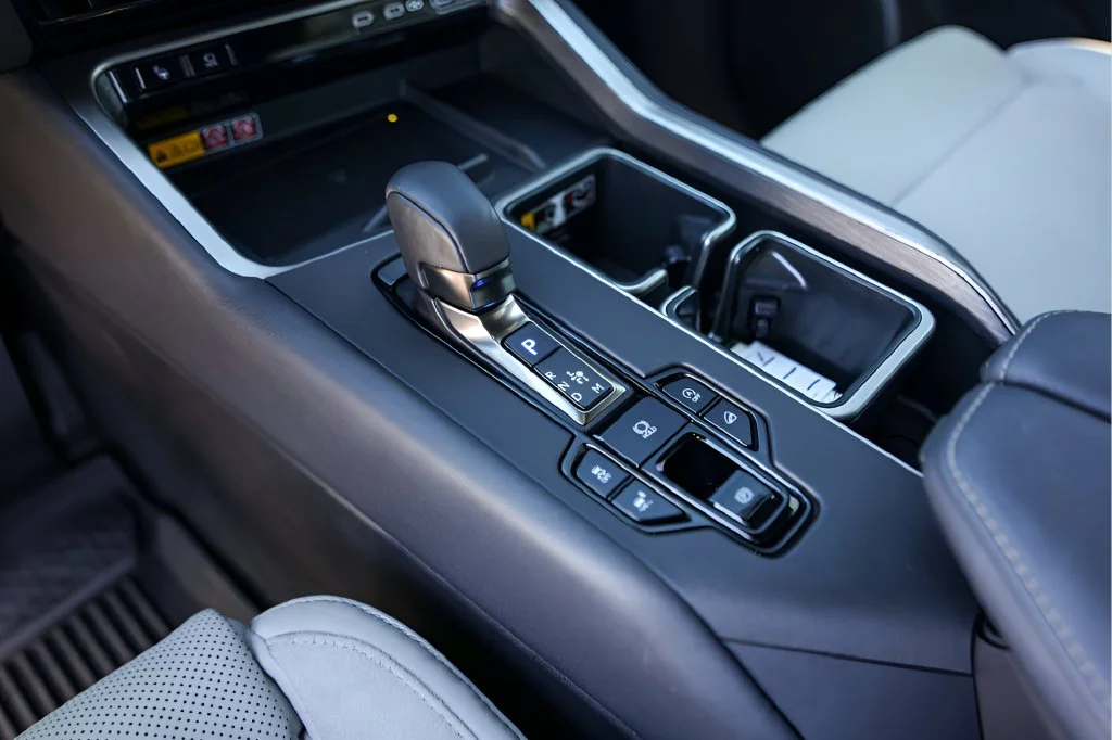 Used 2024 White Lexus 350 Luxury image 21