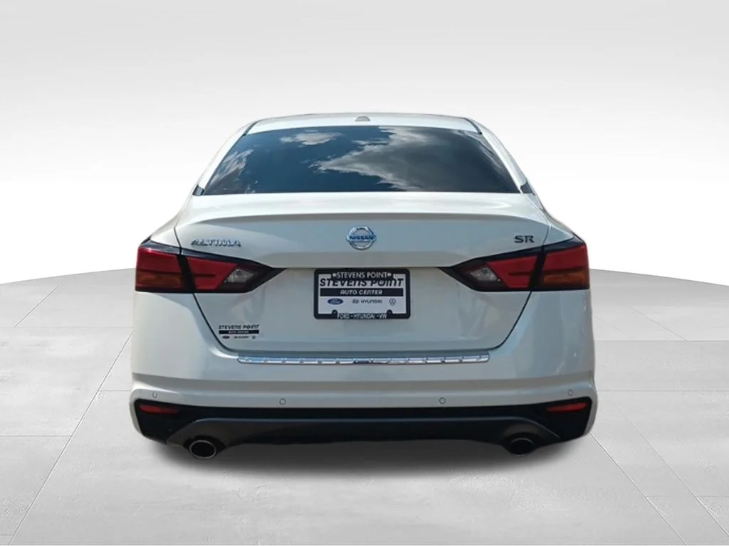 Used 2022 Pearl White Tricoat Nissan 2.5 SR image 5