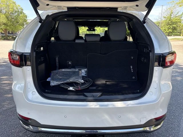 Used 2025 White Mazda Premium Plus image 25