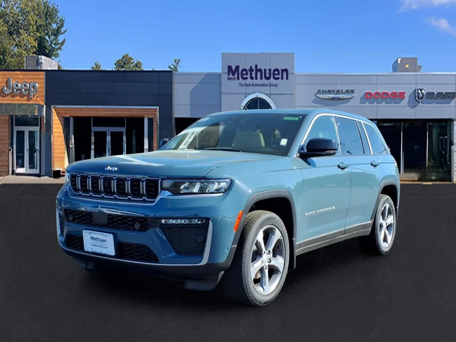 New 2026 Steel Blue Exterior Paint Jeep Limited image 3