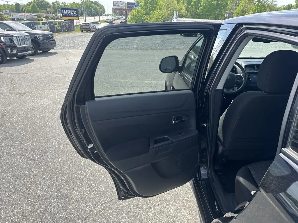 Used 2024 Black Mitsubishi 2.0 ES image 23