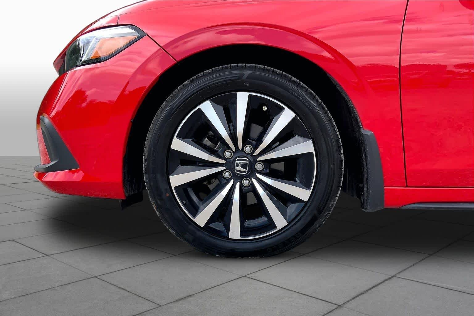 Used 2023 Rallye Red Honda EX-L image 11