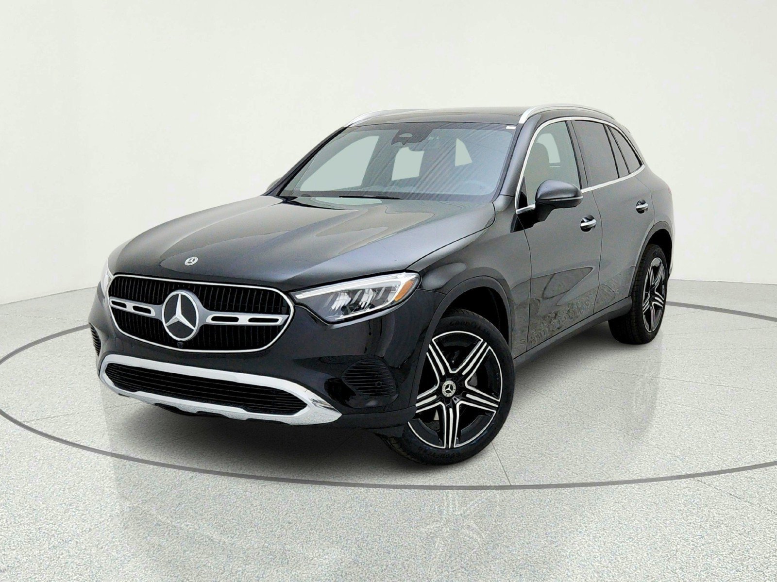 New 2026 Black Mercedes-Benz GLC 300 SUV image 23