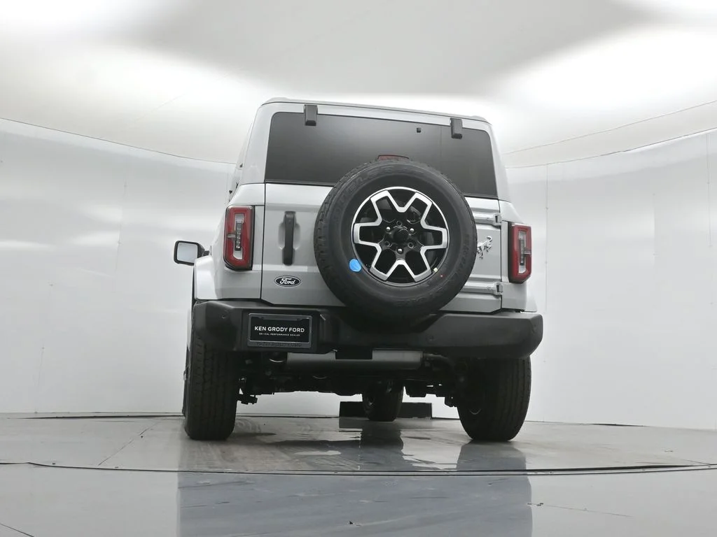 New 2026 Avalanche Gray Ford Outer Banks image 48
